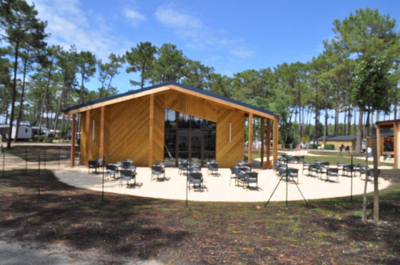 Mobilhome Cote Landaise Les Dunes De Contis 4 Saint-Julien-en-Born Exteriör bild